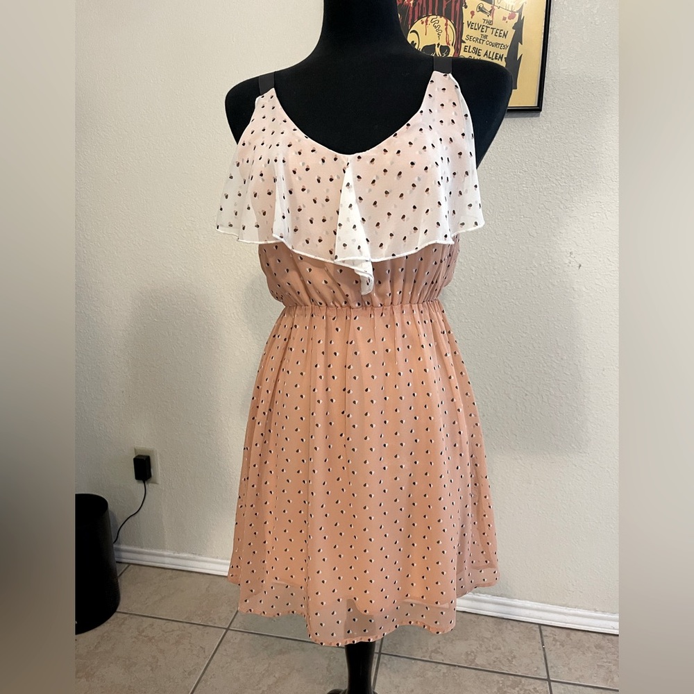 Peppermint dress, size small, literally the cutest but I’m old